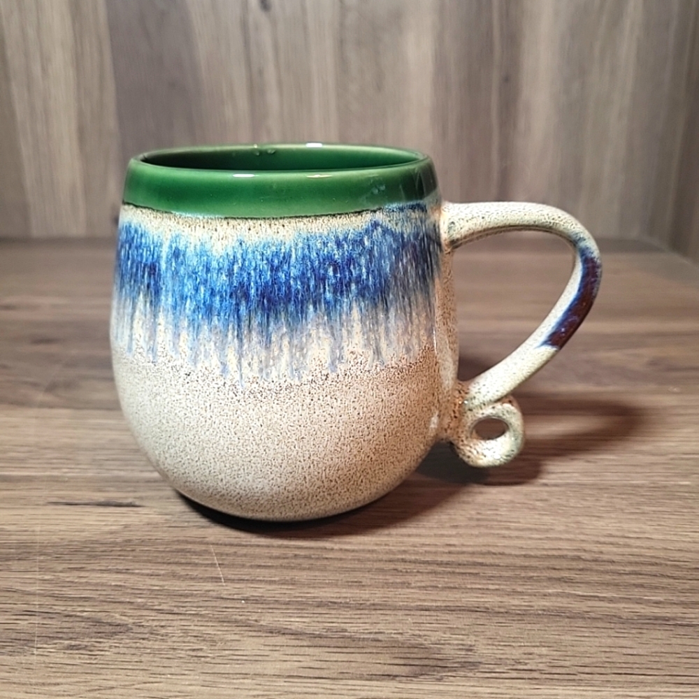 Meritage Lexington XL 20 Ounce Stoneware Two Tone Mug Set in Green EARTHY Ombre